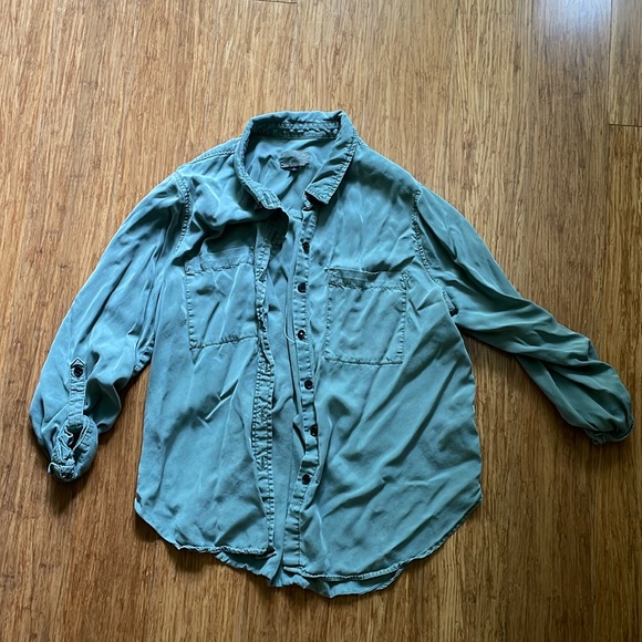 Universal Thread Army Green Blouse - Picture 1 of 3